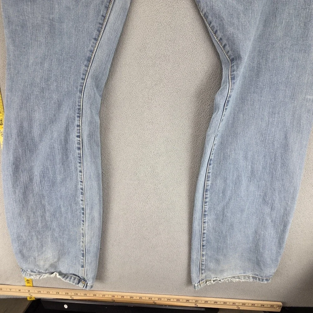 Vintage Levis Engineered Jeans Mens 34x34 Blue Twisted Light Wash Button Fly
